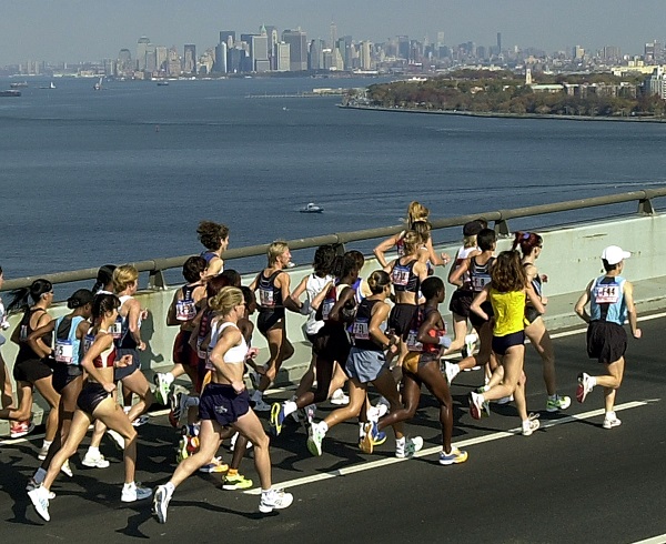 The lead pack of female runners crossed the Verrazano-Narrows Bridge. Photograph by Stan Honda/AFP, Getty Images.