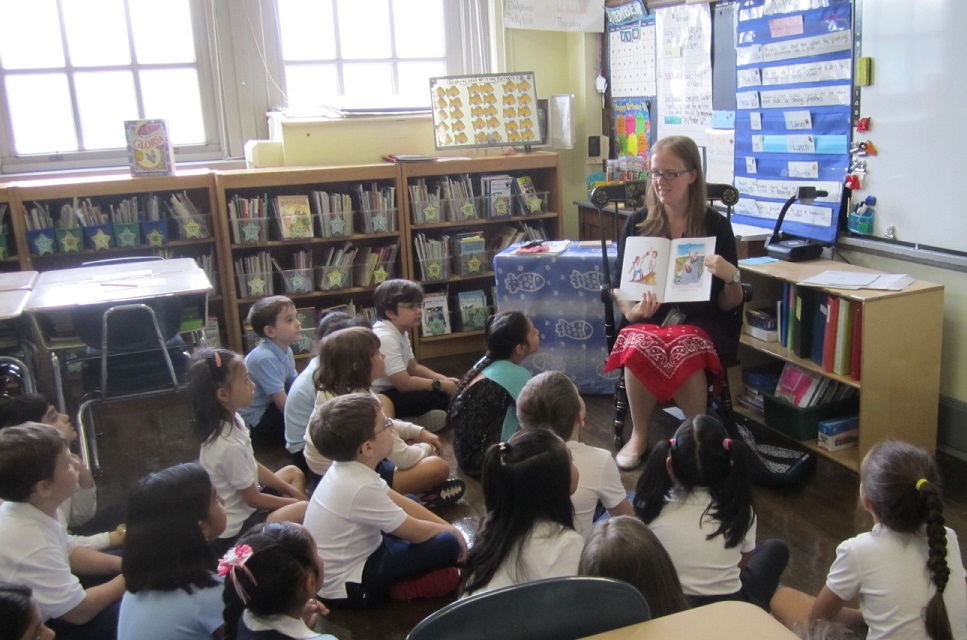 9/11 Museum educator Jennifer Lagasse reads “The Man in the Red Bandana” to students at PS 199.